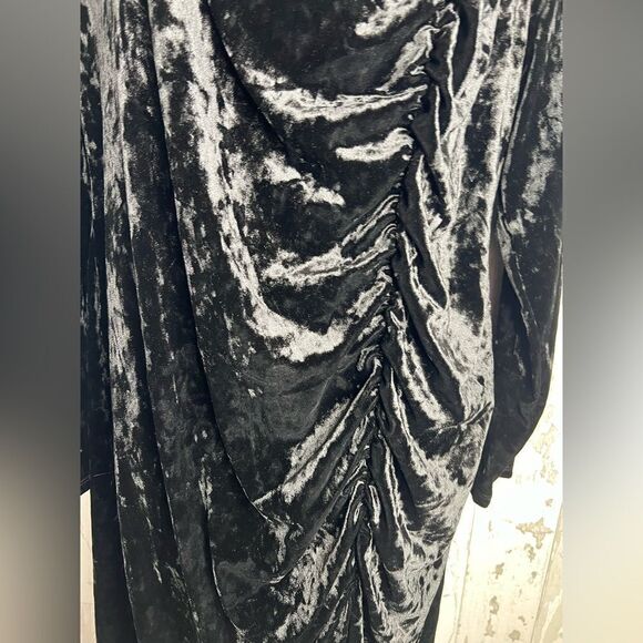 Future Collective Women Dress Ruched Long Sleeve Open Back Black Size 1X NEW - Picture 7 of 13